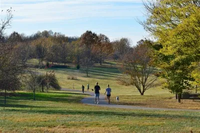 Arboretum walking trail